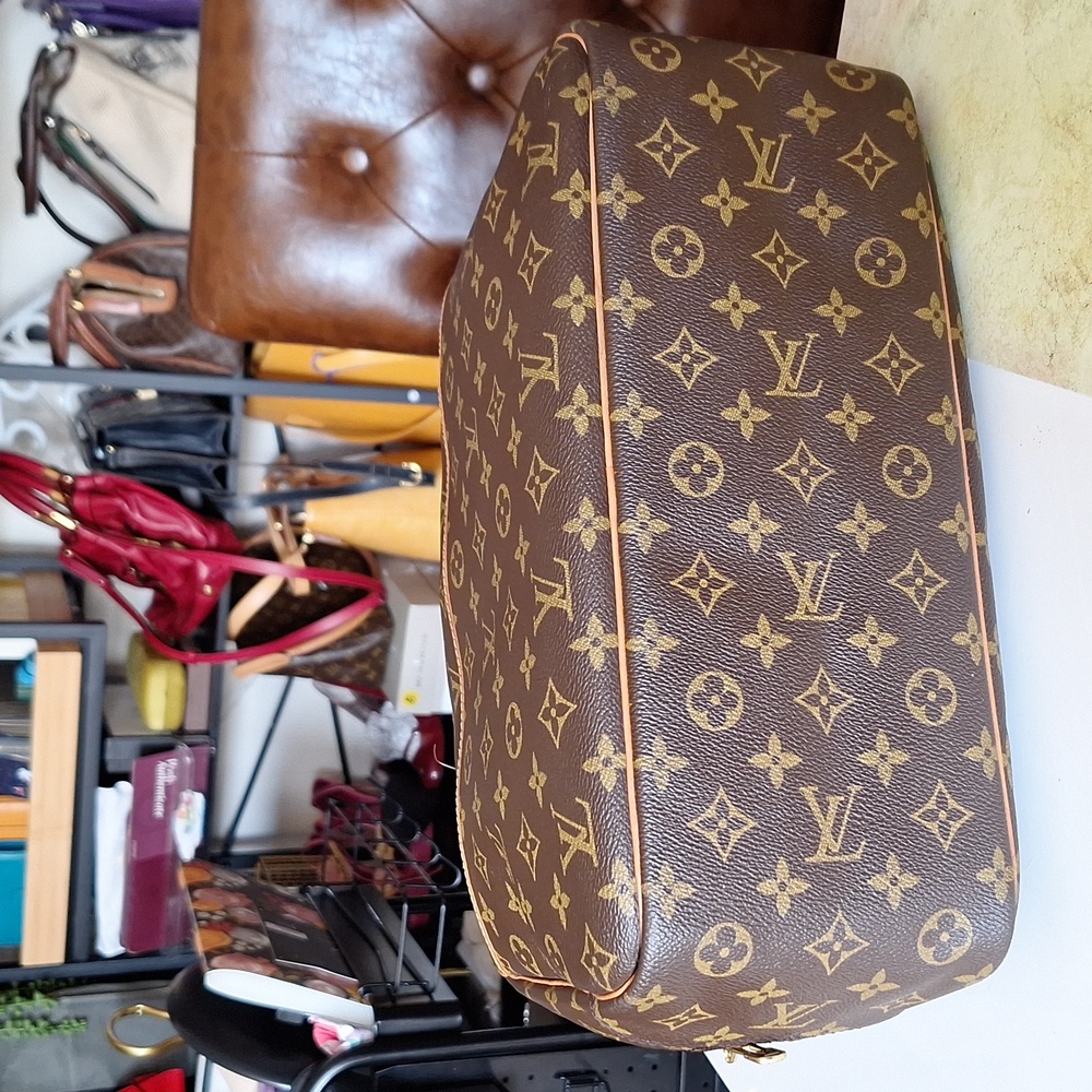 Louis Vuitton Monogram Canvas Deauville Bag - Picture 3 of 8